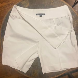 BOSTON PROPER everyday side zip twill 7 inch short-white-size 8